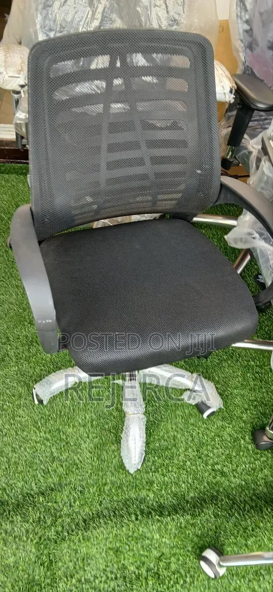 Office Swivel Chair · Photo 1