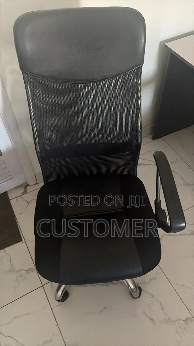 Used Office Table With Chair · Photo 2