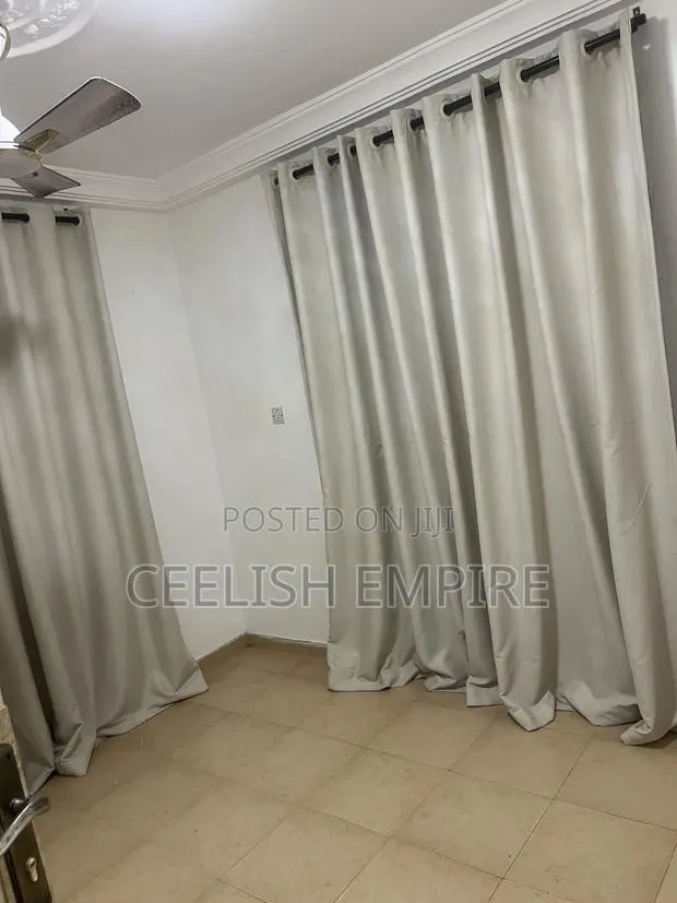 High Quality Curtains · Photo 1