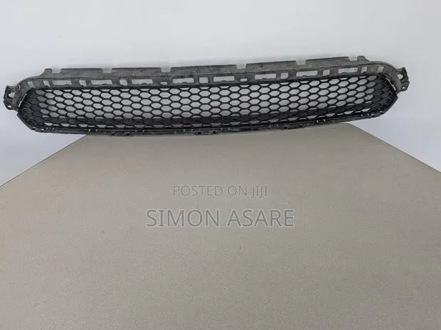 Front Lower Bumper Center Grille Mesh for 16-18 Honda Pilot · Photo 1
