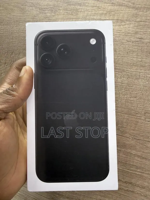 New Apple iPhone 18 Pro Max 256 GB Black · Photo 1