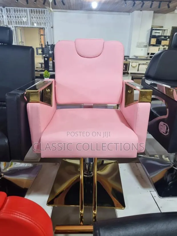 Salon Barber Chair With Gold Accents – Pastel Pink · Photo 2