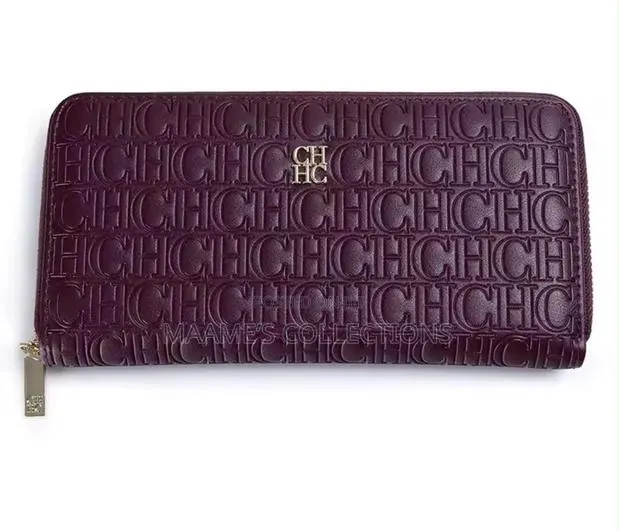 Ch Elegant Embossed Zipper Wallet / Purse · Photo 1