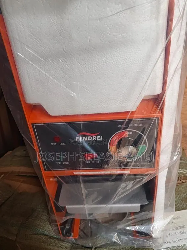Cup Sealing Machine · Photo 2