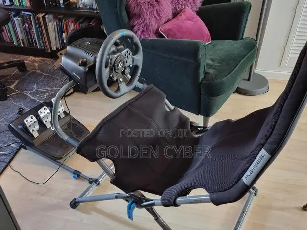 Logitech G923 Racing Wheel & Logitech Challenge X Seat · Photo 1
