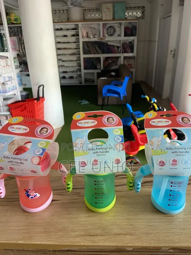 Mumlove Baby Training Cup With Handle · Photo 1
