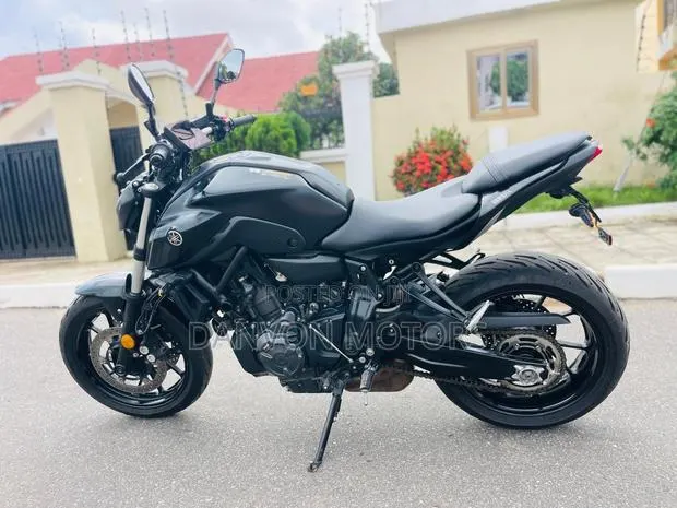 Yamaha 2024 Black · Photo 1