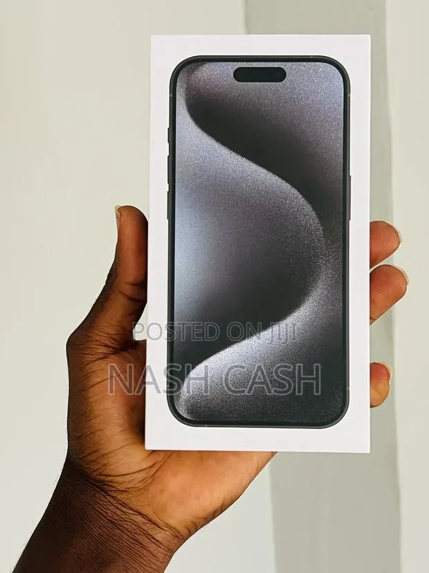 New Apple iPhone 15 Pro Max 256 GB Black