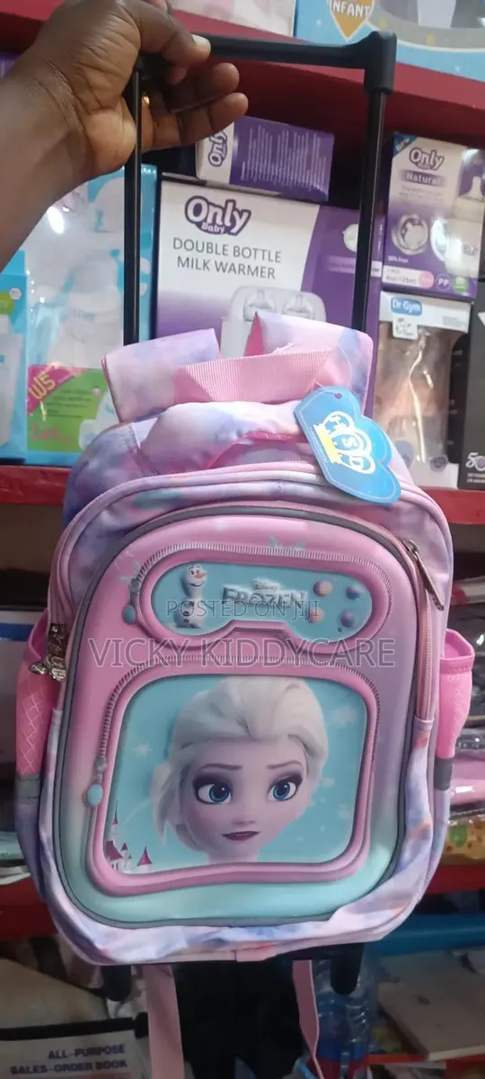 Trolley Bag for Girls · Photo 2