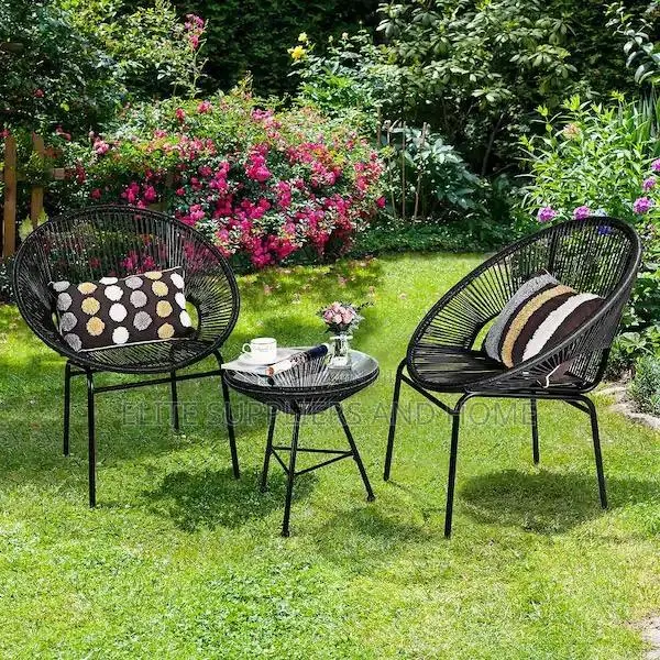 Outdoor Set · Photo 1