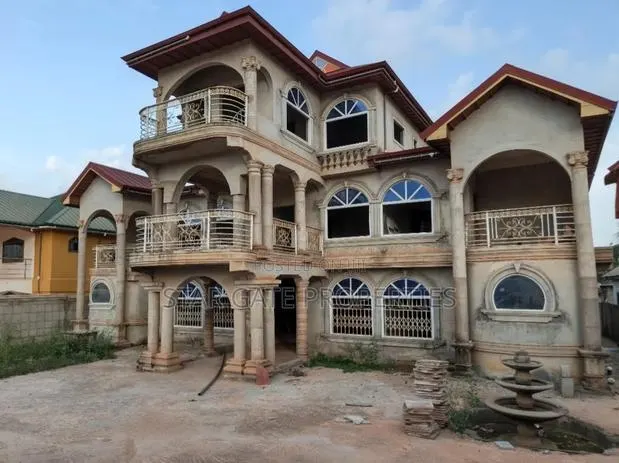 23 Bedrooms Hotel for Sale · Photo 1