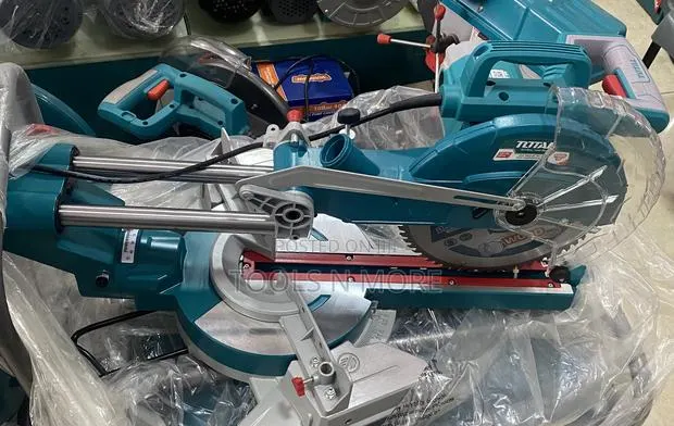 Total Mitre Saw 1800w · Photo 1