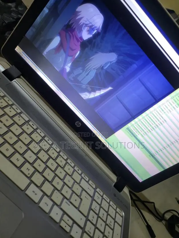 Laptop HP Pavilion 15 12GB AMD A8 HDD 500GB · Photo 1