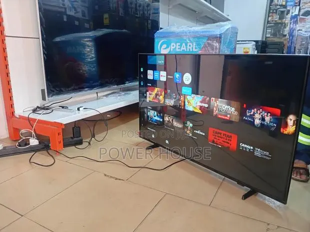 Samsung 43-Inch Tv–Perfect Picture,Samart Feaures Exceptional 43-Inch · Photo 1