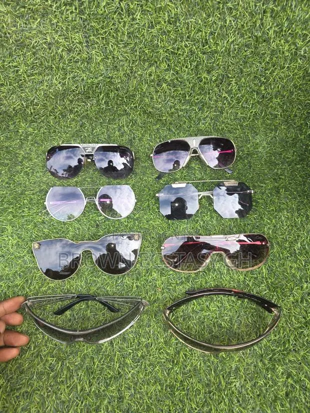 Uk Used Sunglasses (No Box) · Photo 1