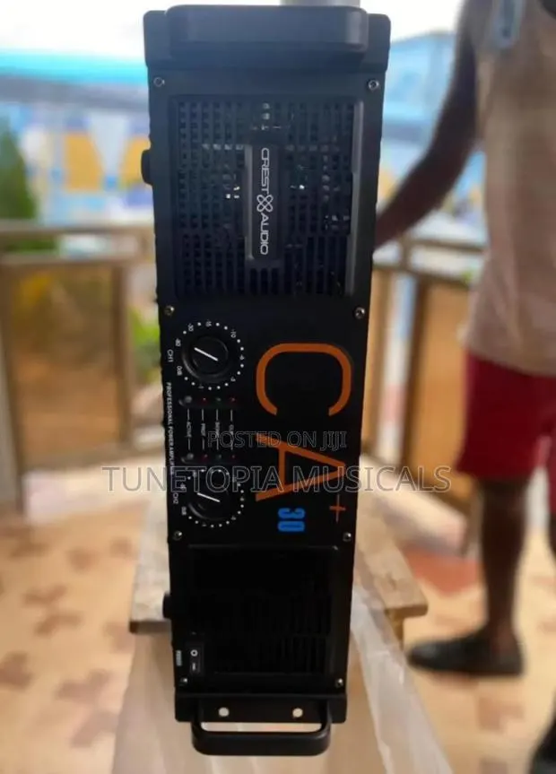 Crest Audio Ca30+ Professional Power Amplifier. · Photo 1