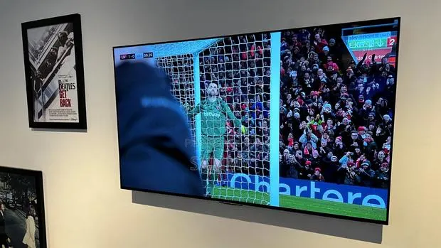 48inches 4k LG Oled Evo C2 TV · Photo 1