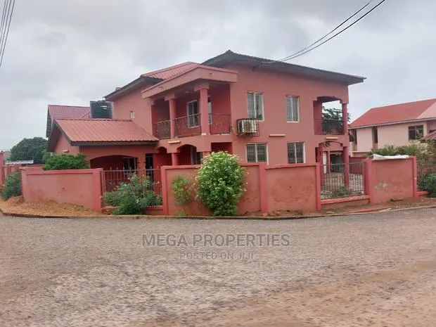 5bdrm House in East Legon for rent · Photo 1
