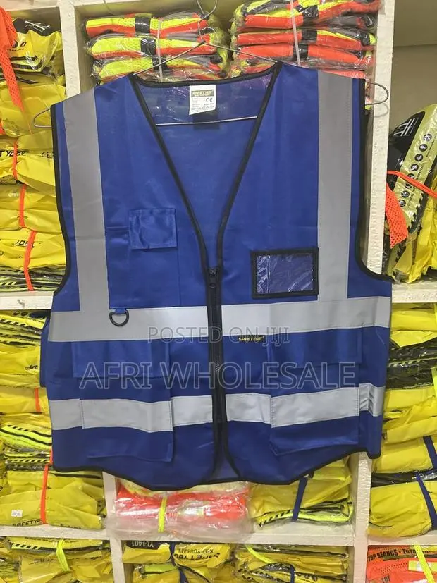 Heavy Reflective Safety Vest Multiple Pockets Id Card · Photo 1
