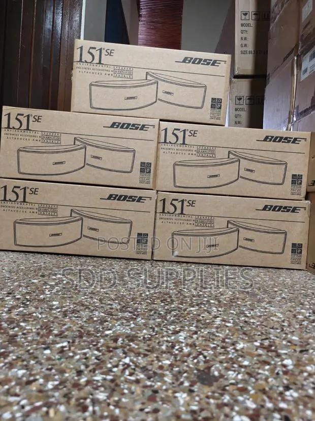 Bose 151 Indoor Surface Mount Wall Speakers · Photo 1