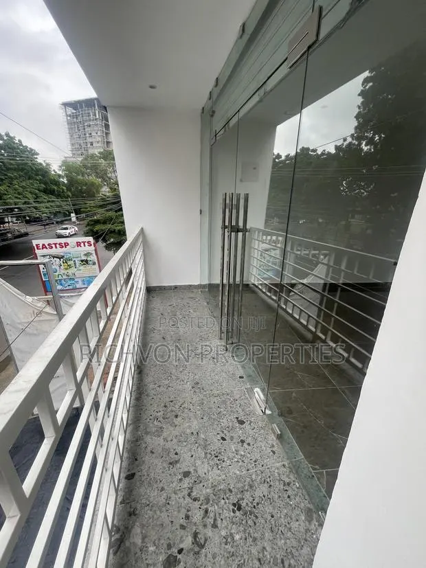 Shops for Rent in East Legon · Photo 1