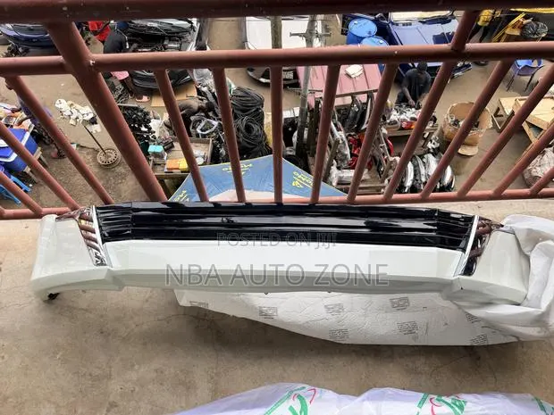Toyota Land Cruiser 2018-2022 Front Bumper Spoiler /Low Lip · Photo 1