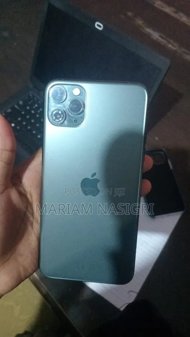 Apple iPhone 11 Pro Max 512 GB Gray · Photo 1