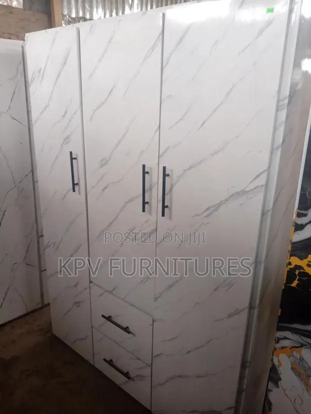 3in1 Wardrobe · Photo 1