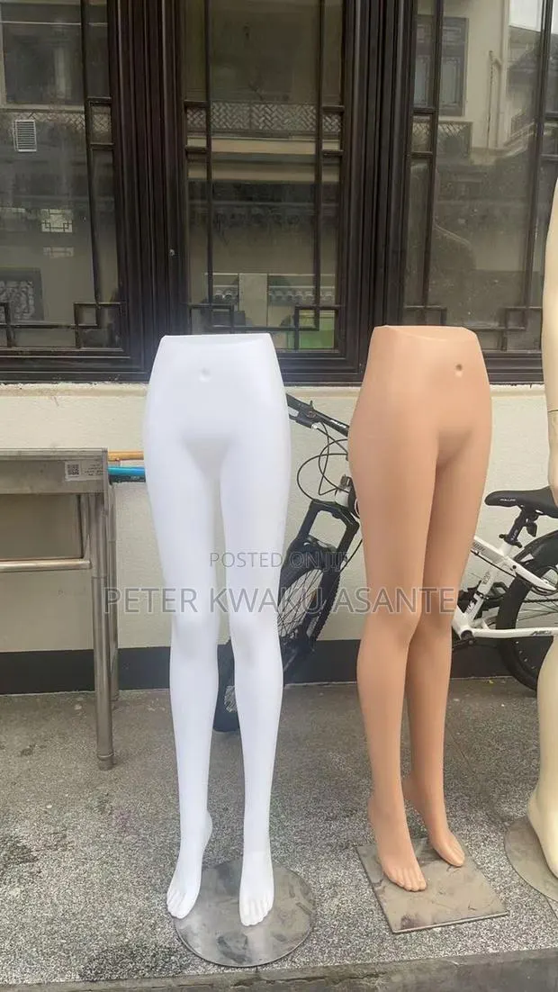 Mannequins · Photo 1