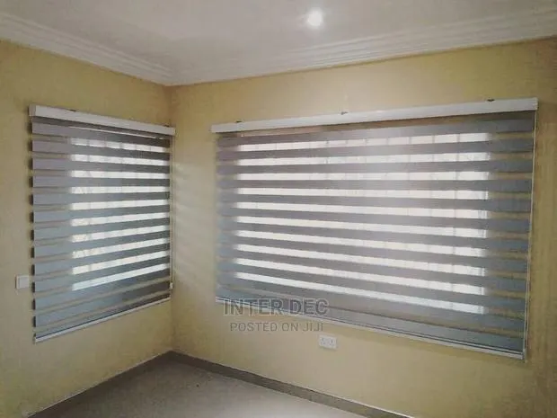 Exclusive Modern Curtains Blinds · Photo 1