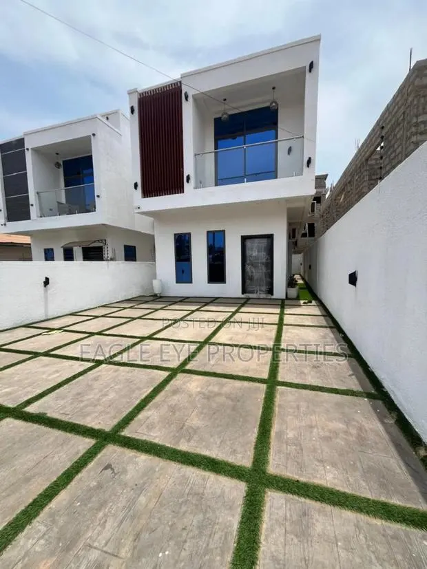 4bdrm House in Ogbojo East Legon for sale · Photo 1