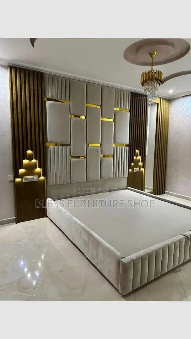 USA Design Queen Size Bed Frame With Side Drawers · Photo 1
