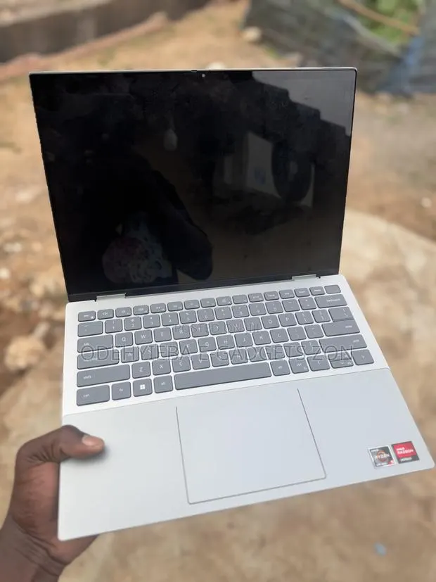 Laptop Dell Inspiron 14 7420 2-in-1 8GB AMD Ryzen 5 SSD 512GB · Photo 1