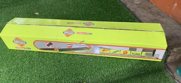 Tile Cutter · Photo 1