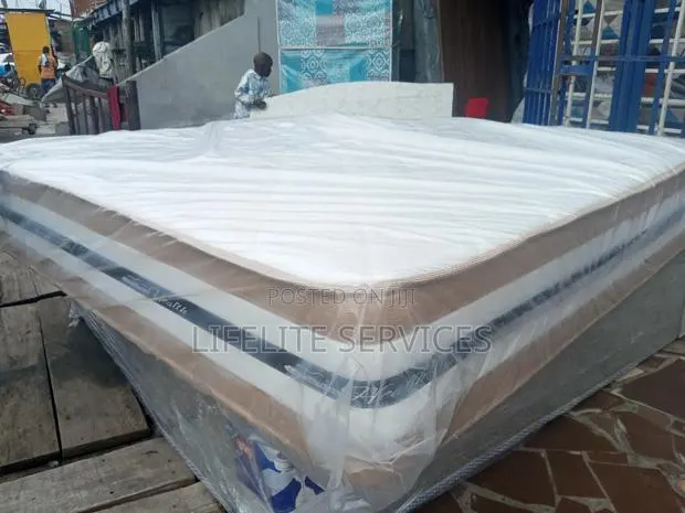 Spring Mattress 12" Fufa Queen Size - Bouncy · Photo 1