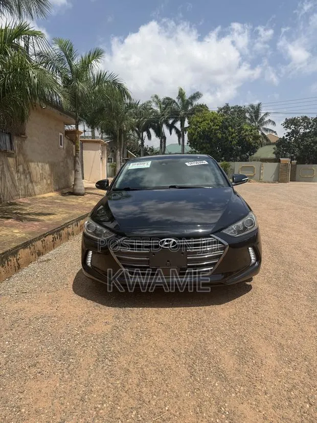 Hyundai Elantra Limited Sedan FWD (2.0L 4cyl 6A) 2017 Black · Photo 1