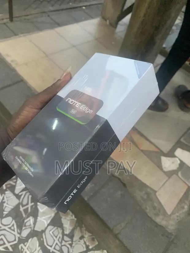 New Infinix Note Edge 256 GB Blue · Photo 1