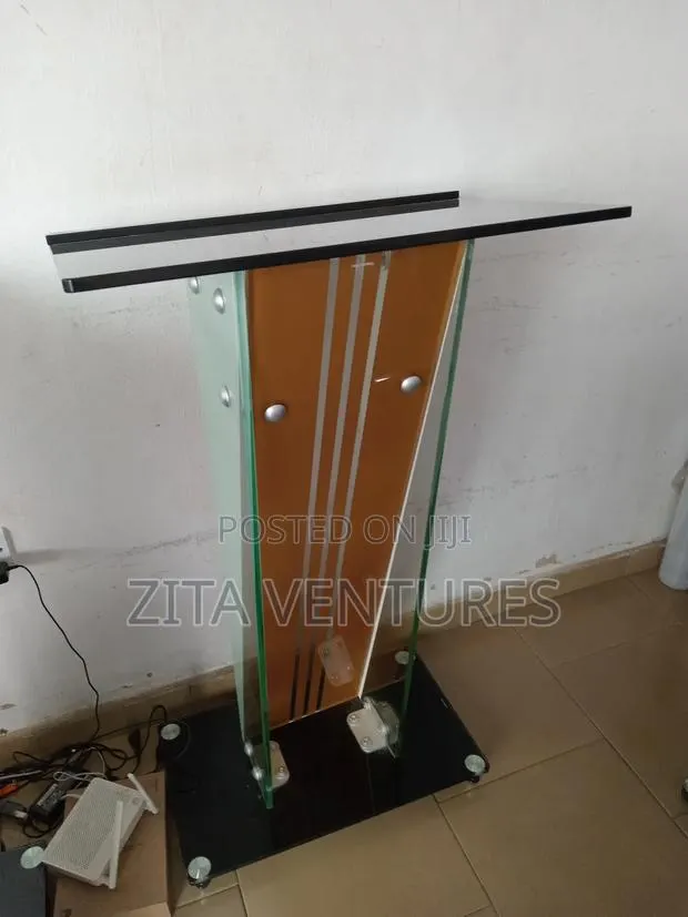 Staging Pulpit · Photo 1