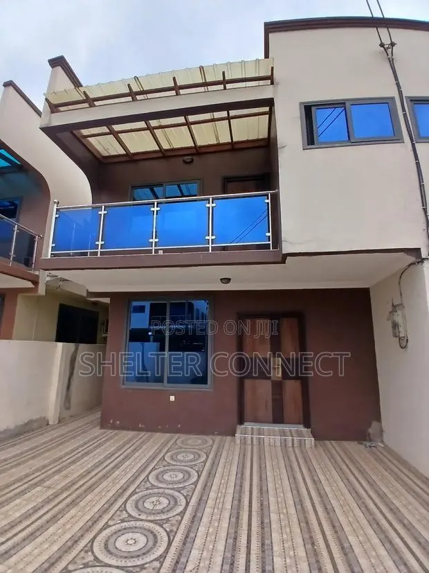 3bdrm Duplex in Oyarifa for rent · Photo 1