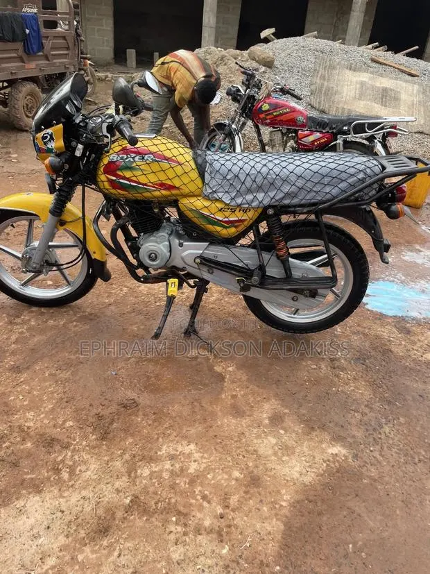 Bajaj Boxer 2026 Yellow · Photo 1