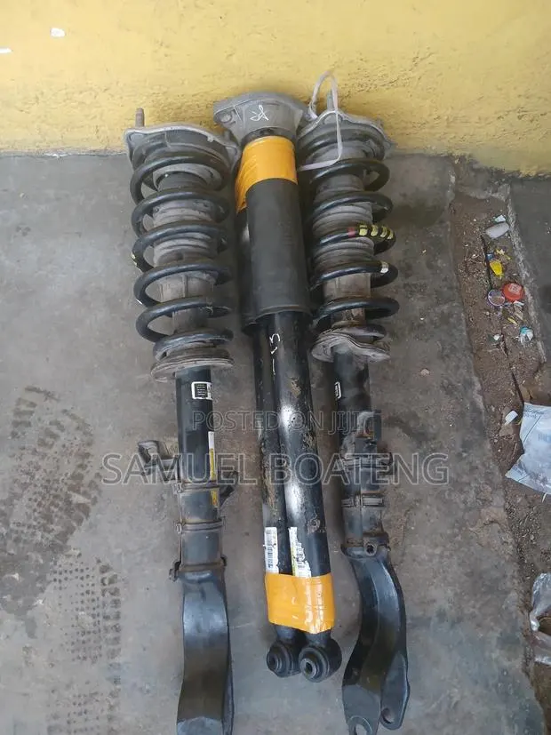 Benz 4matic C300 Front and Back Shocks · Photo 1