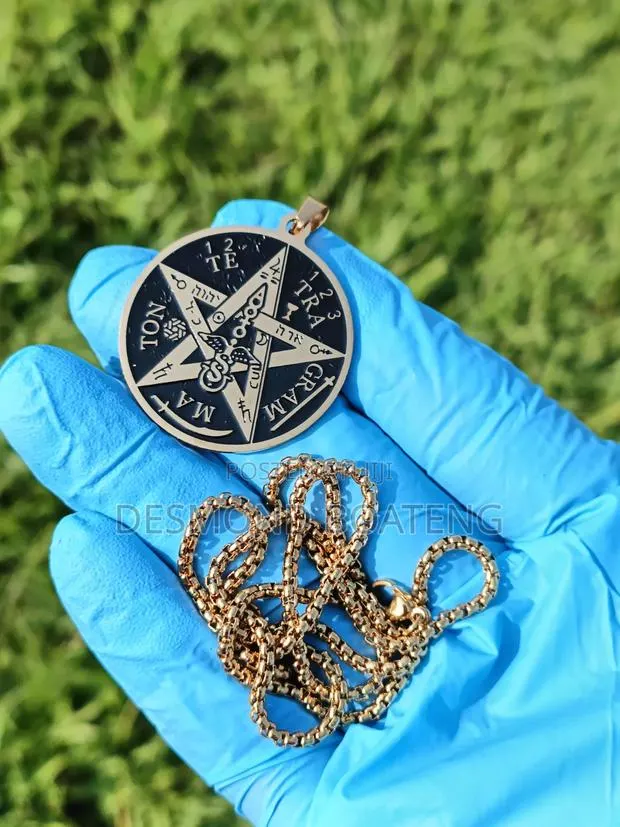 Tetragrammaton Pendant · Photo 1