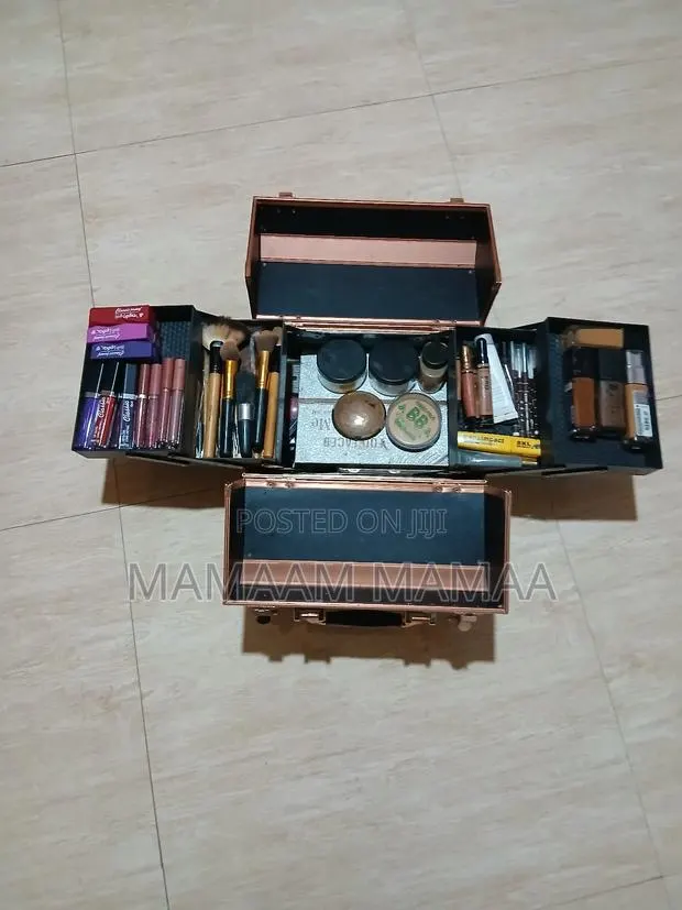 Makeup Product Nd Box for Sale · Photo 1