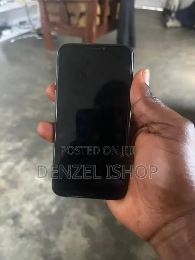 Apple iPhone X 256 GB Black · Photo 1