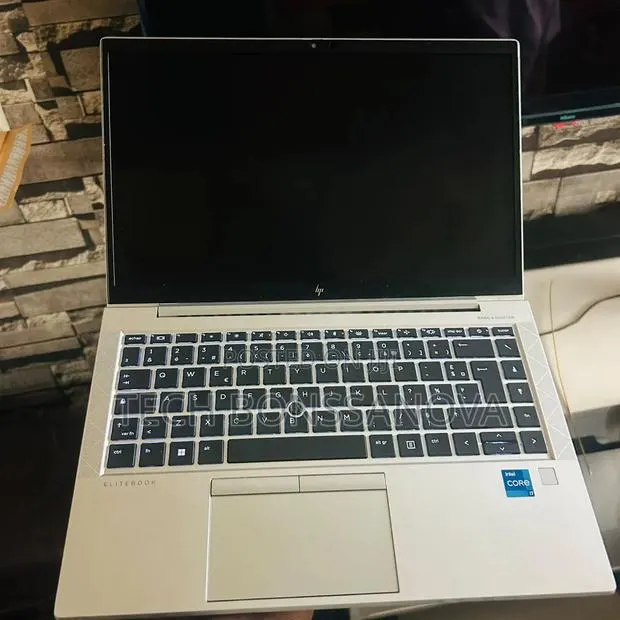 Laptop HP EliteBook 840 G8 16GB Intel Core i7 SSD 256GB · Photo 1