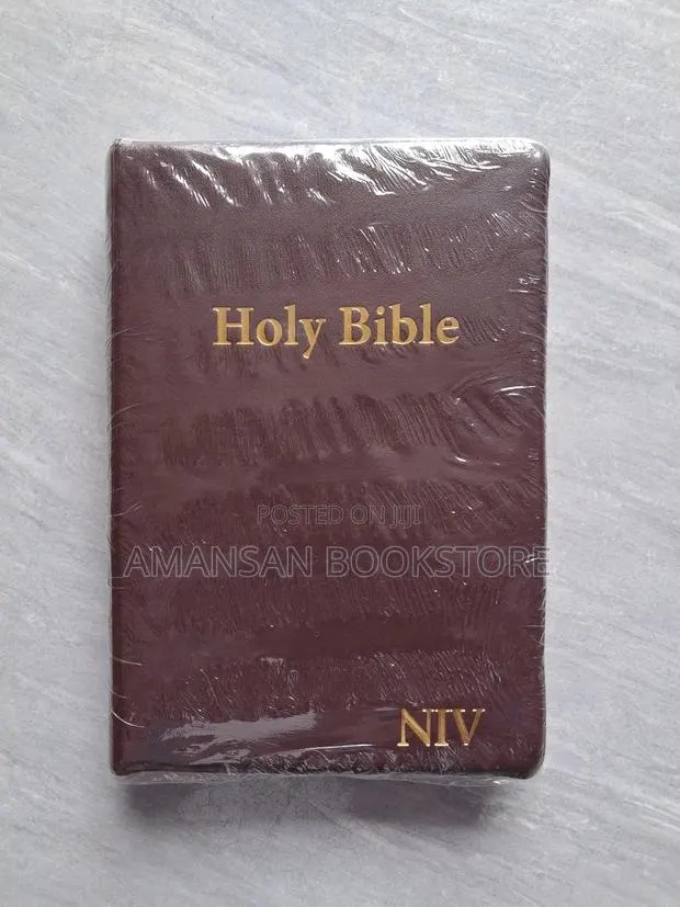 Holy Bible Niv (Biblica Brown) · Photo 1