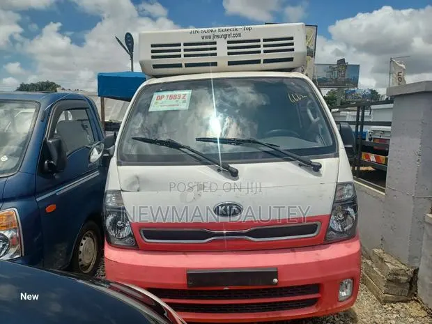 Kia Bongo Fridge · Photo 1