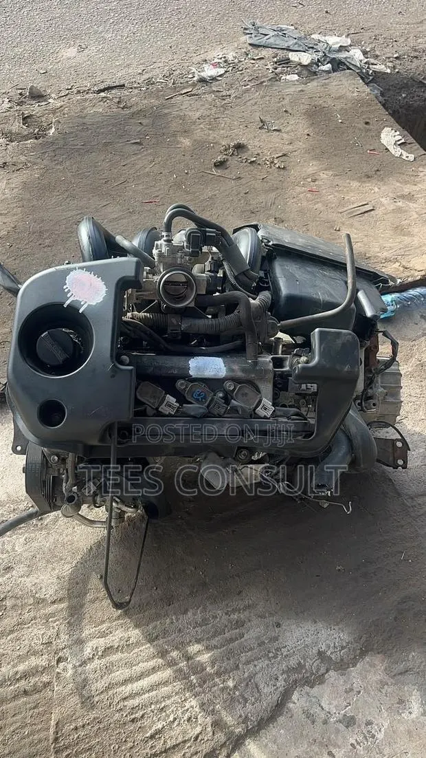 VITZ ENGINE 4 Plugs · Photo 1