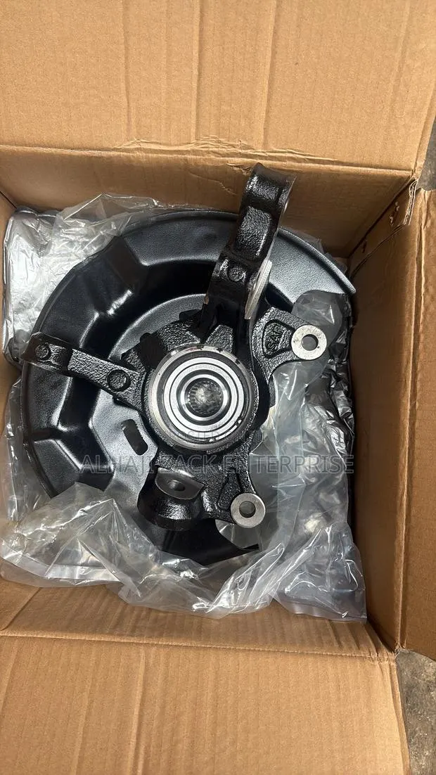 Corolla 2009- 2016 Front Hub · Photo 1