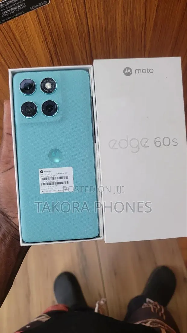 New Motorola Edge 60 Fusion 512 GB Blue · Photo 1